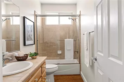Bath - 3560 Shadowtree, Chico, CA 95928 photo 2 of 5