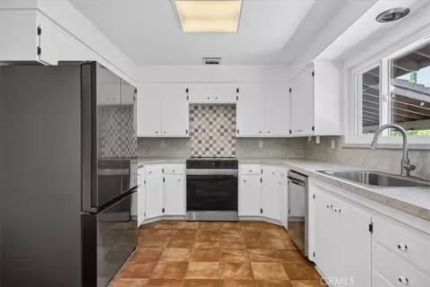 Kitchen - 3 Pinecrest, Chico, CA 95926 photo 2 of 3