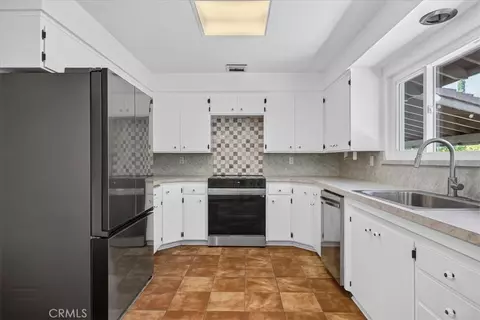 Kitchen - 3 Pinecrest, Chico, CA 95926 photo 2 of 4