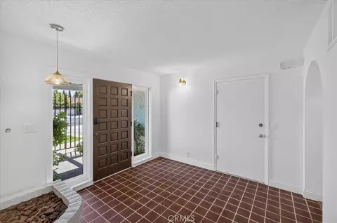 Entry Way - 3 Pinecrest, Chico, CA 95926 photo 3 of 6