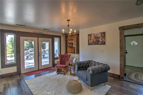 Entry Way - 8176 County Road 44, Glenn, CA 95943 photo 1 of 1