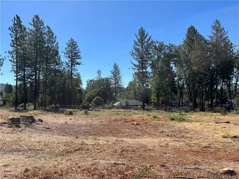 9244 Skyway Rd, Paradise, CA 95969 photo 2
