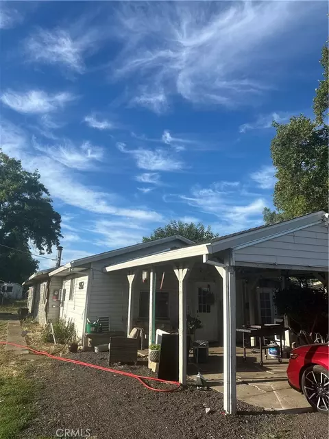 25379 3rd, Los Molinos, CA 96055