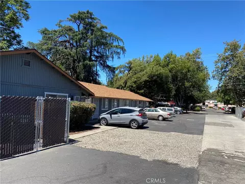 Exterior - 117 W 21st St, Chico, CA 95928 photo 5 of 10