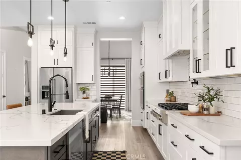 Kitchen - 5276 Harrison Rd, Paradise, CA 95969 photo 2 of 2