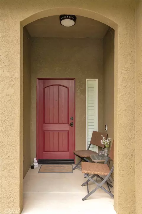 Entry Way - 36 Phyllis Ct, Chico, CA 95928 photo 2 of 5