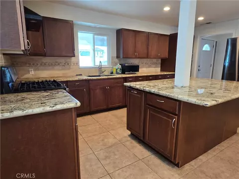 Kitchen - 4987 Midway, Richvale, CA 95974 photo 4 of 4