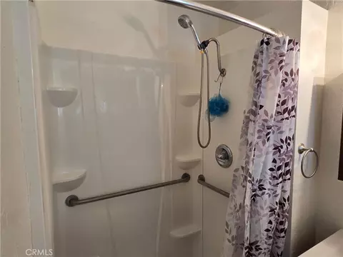 Bath - 4987 Midway, Richvale, CA 95974 photo 5 of 5