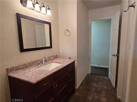 Bath - 4987 Midway, Richvale, CA 95974 photo 2 of 5