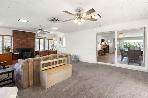 Living - 923 Moss Ave, Chico, CA 95926 photo 5 of 8