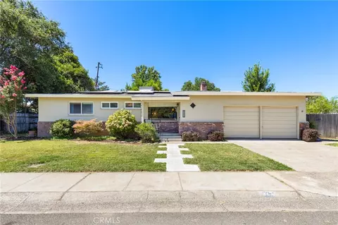 Exterior - 923 Moss Ave, Chico, CA 95926 photo 2 of 7