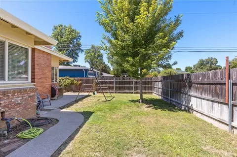 Exterior - 923 Moss Ave, Chico, CA 95926 photo 7 of 7