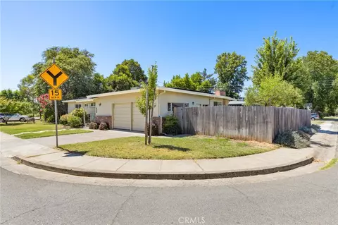 Exterior - 923 Moss Ave, Chico, CA 95926 photo 3 of 7