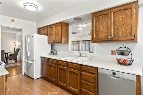 Kitchen - 923 Moss Ave, Chico, CA 95926 photo 2 of 3