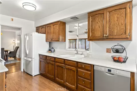 Kitchen - 923 Moss Ave, Chico, CA 95926 photo 2 of 3