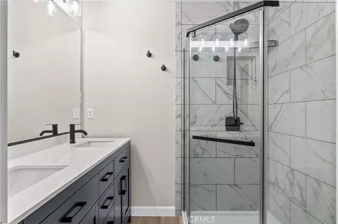 Bath - 15 Hunter Ct, Chico, CA 95928 photo 1 of 2