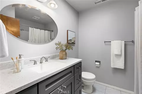 Bath - 1887 Modoc Dr, Chico, CA 95928 photo 2 of 2