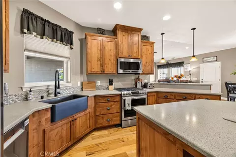 Kitchen - 5625 Piedmont Rd, Corning, CA 96021 photo 2 of 6