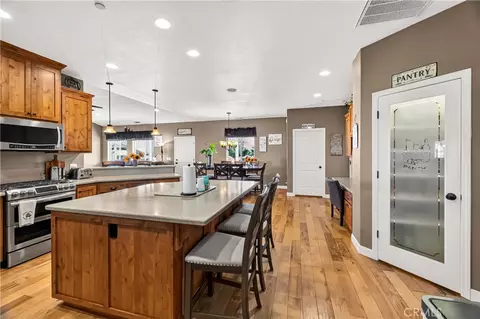 Kitchen - 5625 Piedmont Rd, Corning, CA 96021 photo 3 of 6