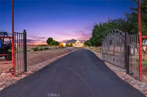 Exterior - 5625 Piedmont Rd, Corning, CA 96021 photo 2 of 26