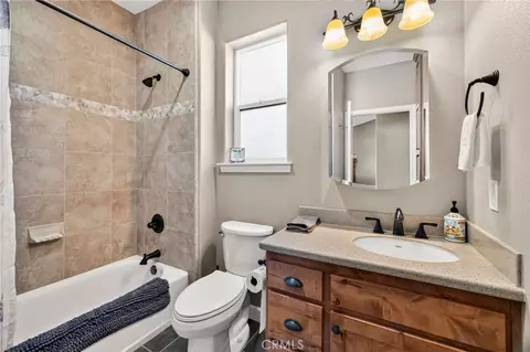 Bath - 5625 Piedmont Rd, Corning, CA 96021 photo 4 of 4