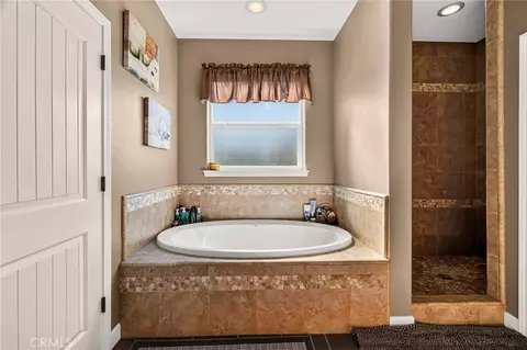 Bath - 5625 Piedmont Rd, Corning, CA 96021 photo 1 of 4