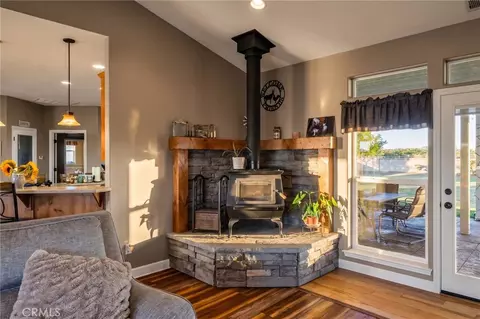 Entry Way - 5625 Piedmont Rd, Corning, CA 96021 photo 1 of 7