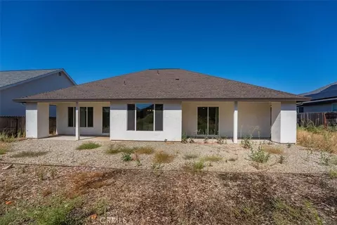 Exterior - 3677 Nadal Dr, Redding, CA 96002 photo 2 of 4
