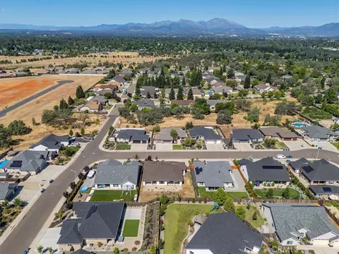 View/Area - 3677 Nadal Dr, Redding, CA 96002 photo 5 of 5