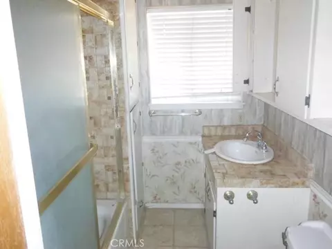 Bath - 51 Sheldon, Gridley, CA 95948 photo 1 of 4