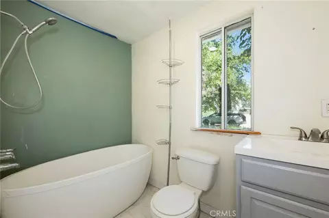 Bath - 4733 County Rd E, Orland, CA 95963 photo 1 of 3