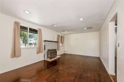 Living - 4733 County Rd E, Orland, CA 95963 photo 4 of 5
