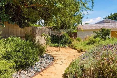 Exterior - 1822 Oleander Ave, Chico, CA 95926 photo 6 of 9