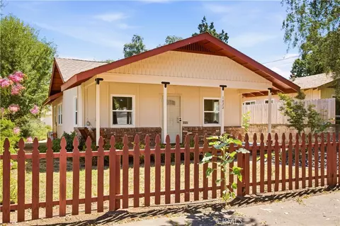 Exterior - 1822 Oleander Ave, Chico, CA 95926 photo 1 of 9