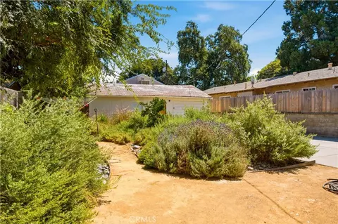 Exterior - 1822 Oleander Ave, Chico, CA 95926 photo 5 of 9