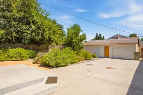 Exterior - 1822 Oleander Ave, Chico, CA 95926 photo 2 of 9