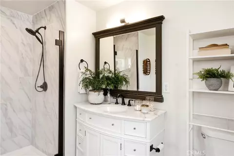 Bath - 1822 Oleander Ave, Chico, CA 95926 photo 1 of 2