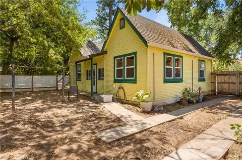 Exterior - 146 W 7th Ave, Chico, CA 95926 photo 4 of 8