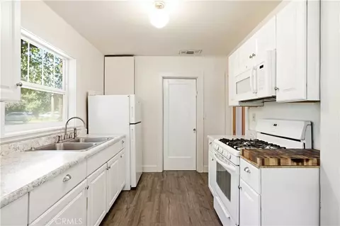 Kitchen - 146 W 7th Ave, Chico, CA 95926 photo 1 of 4