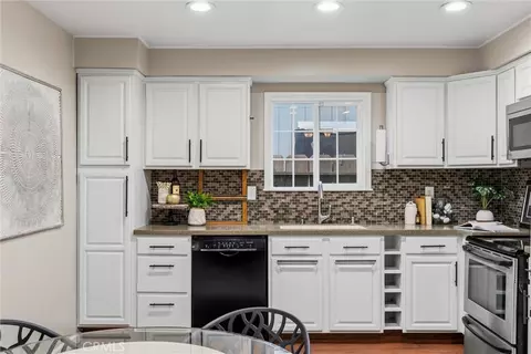 Kitchen - 1005 Rushmore Ave, Chico, CA 95973 photo 2 of 5