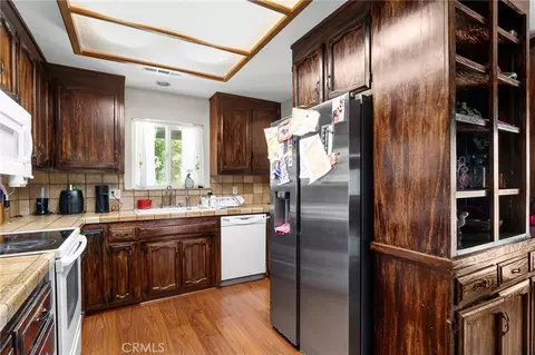 Kitchen - 3325 Hall, Corning, CA 96021 photo 3 of 4