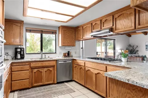 4992 Ravelle Ct, Paradise, CA 95969