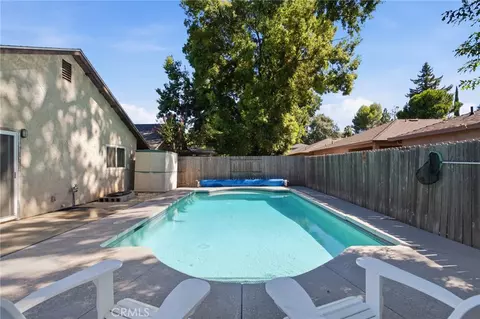 Exterior - 5 Hunter Ct, Chico, CA 95928 photo 7 of 9