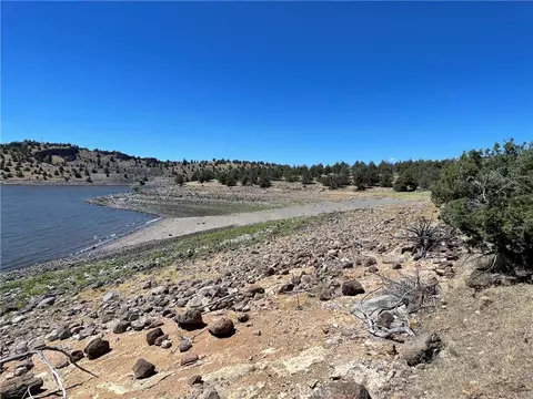 40 Lake Shore Dr, Weed, CA 96094 photo 10