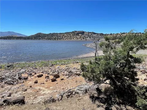 40 Lake Shore Dr, Weed, CA 96094 photo 8