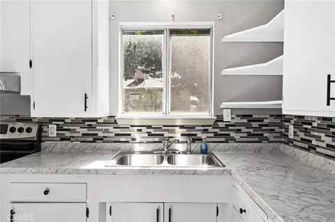 Kitchen - 224 S Jackson St, Red Bluff, CA 96080 photo 2 of 5