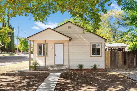 Exterior - 224 S Jackson St, Red Bluff, CA 96080 photo 2 of 8