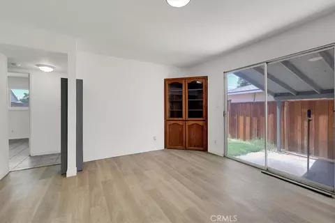 Living - 1056 Hedge Ave, Olivehurst, CA 95961 photo 4 of 5