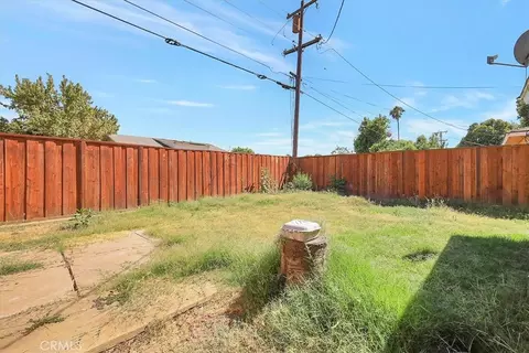 Exterior - 1056 Hedge Ave, Olivehurst, CA 95961 photo 8 of 8