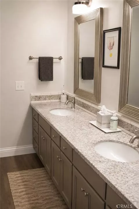 Bath - 640 W 1st Ave, Willows, CA 95988 photo 5 of 5